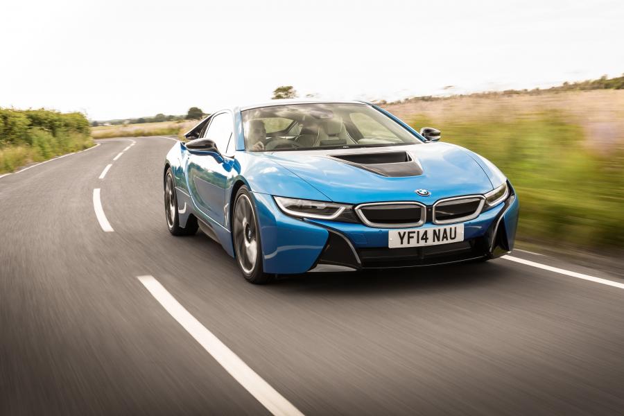  BMW i8 2014 года  (UK) (фото 36 из 69)